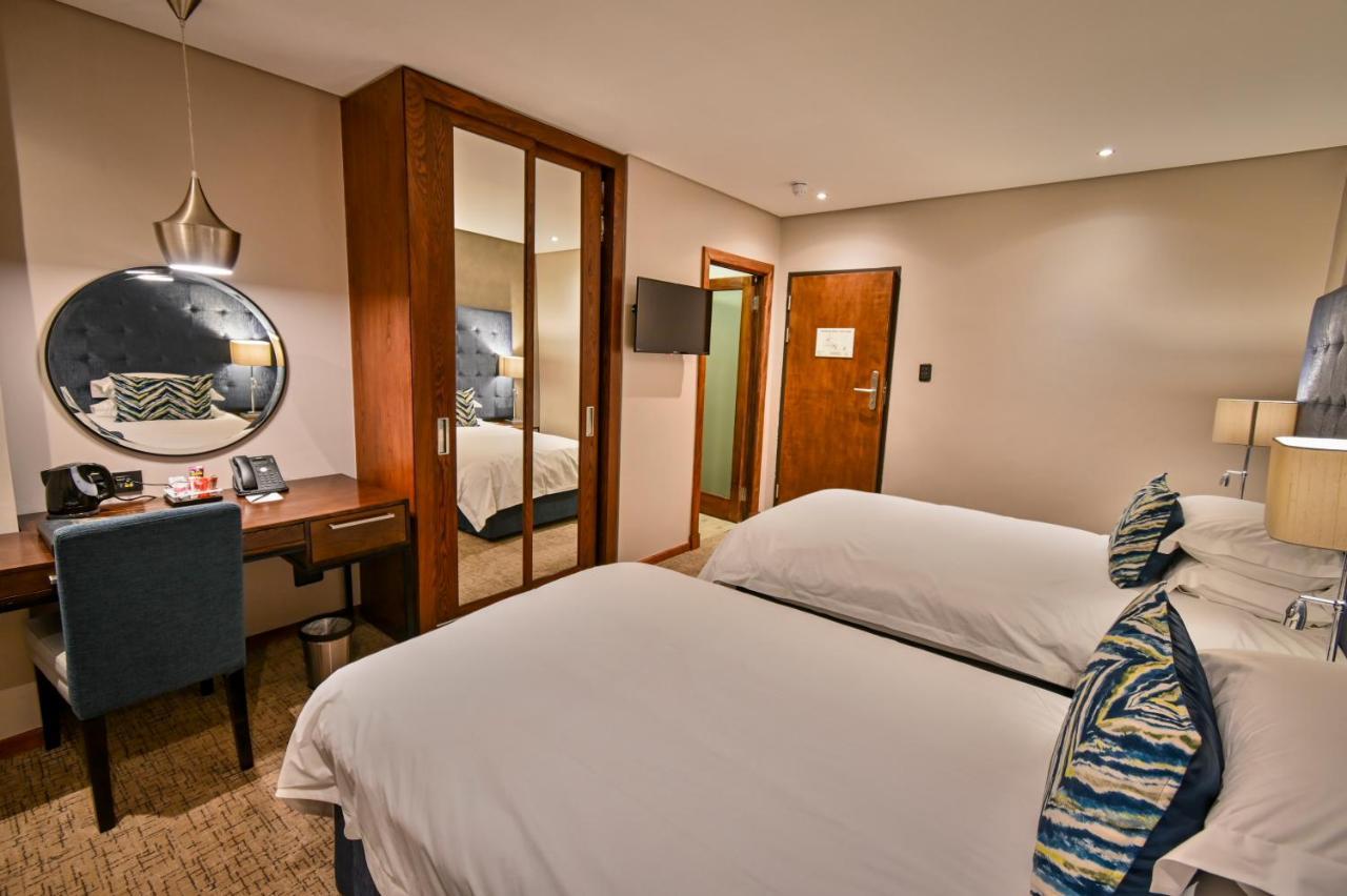 Premier Splendid Inn Bloemfontein Bagian luar foto